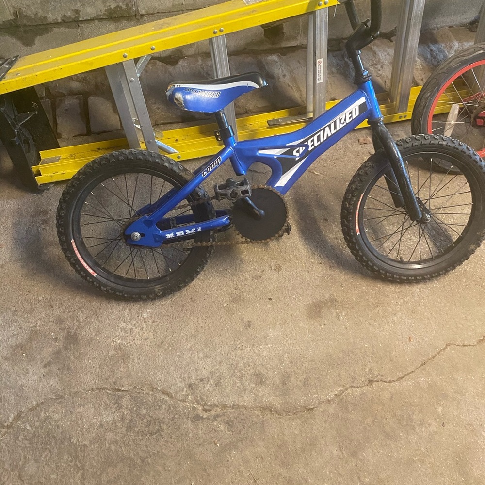 Bikes - Picture 2 of 3